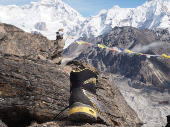 Le scarpe Trango TRK Gtx di La Sportiva nel trekking himalaiano verso Gokyo Ri, 5360 metri