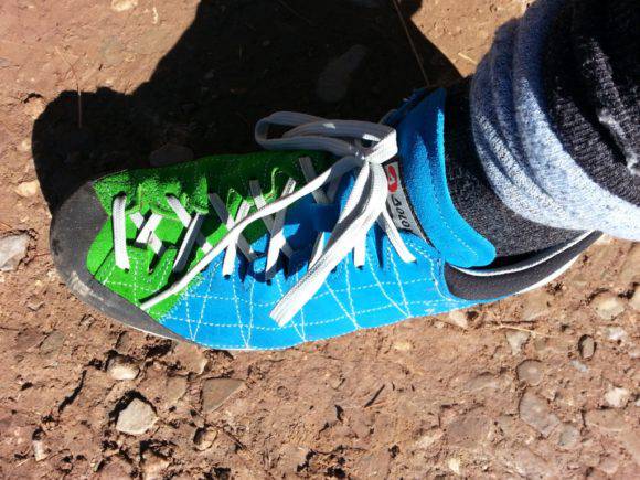 La scarpa Dolomite Diagonal presenta una forma aderente al piede