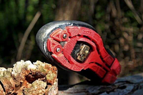 Battistrada in gomma rigida