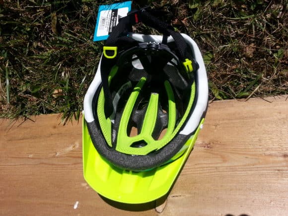 L'nterno del casco Alpina CARAPAX, modello da enduro