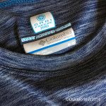 Particolare del collo della T-shirt