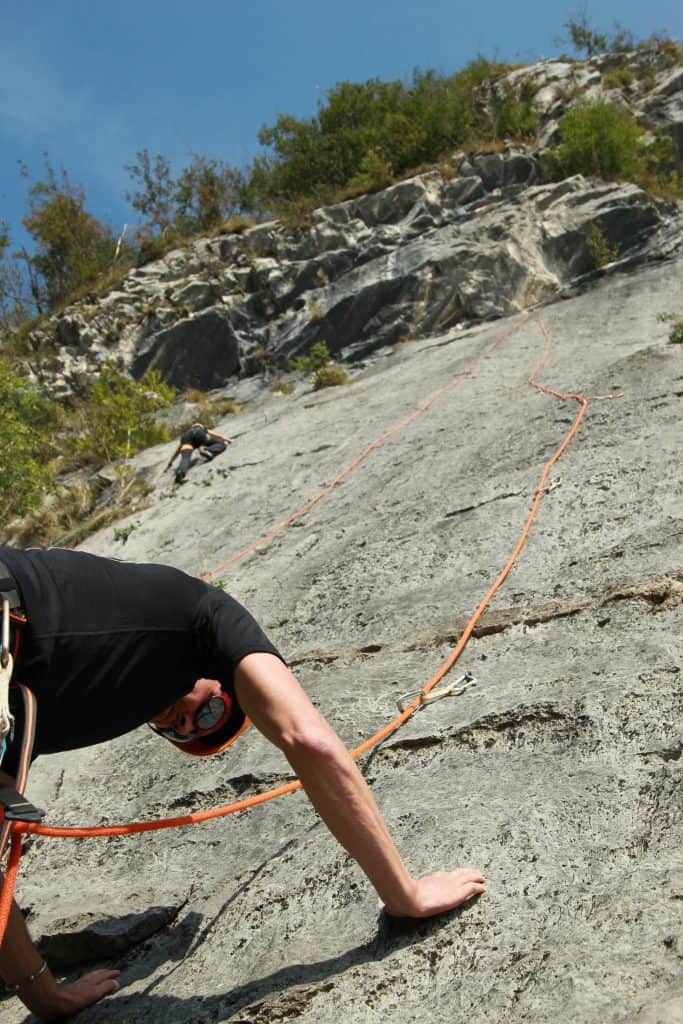 Educational stampa sull'arrampicata in falesia, organizzato dalle Guide Alpine Lombardia