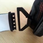 Aggancio/sgancio rapido dell'elastico alla maschera