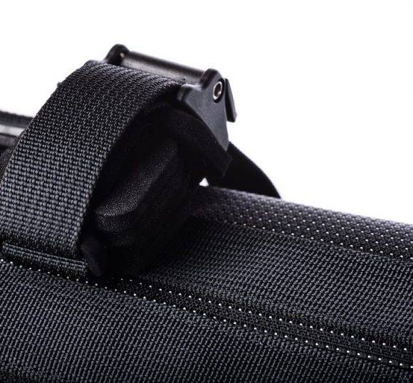 Particolare borsa Miss Grape. Foto by Martino Vincenzi (www.martinovincenzi.com)