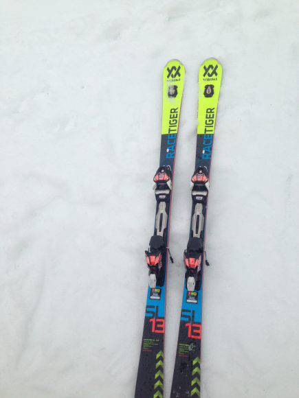Völkl Racetiger SL Uvo sulla neve