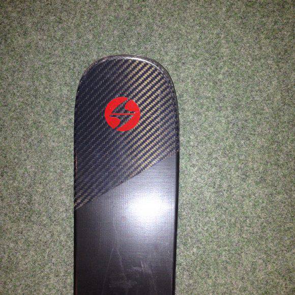 Punta del Brahma con carbon look e logo Blizzard