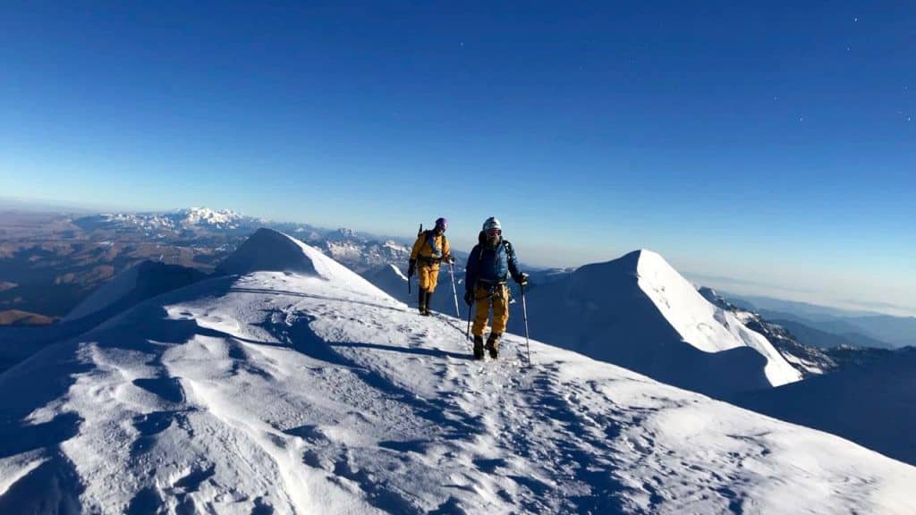 Salita all'Illimani