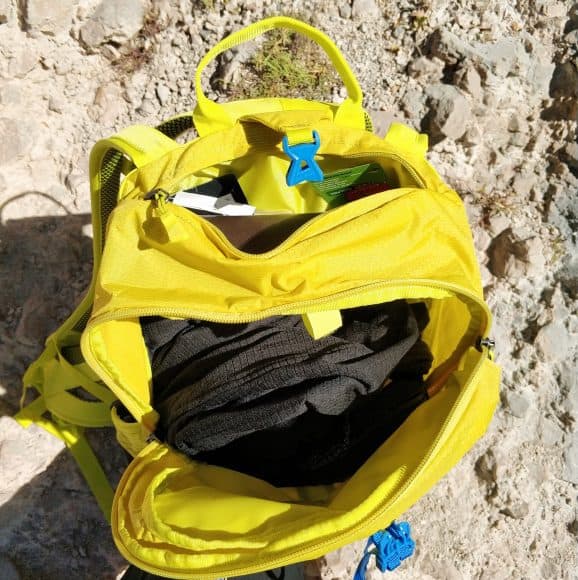 Sacca principale e tasca a zip superiore