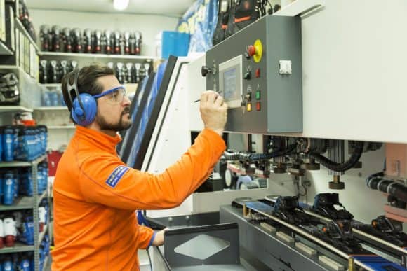 Lab robot ph Damian Pertoll Photography