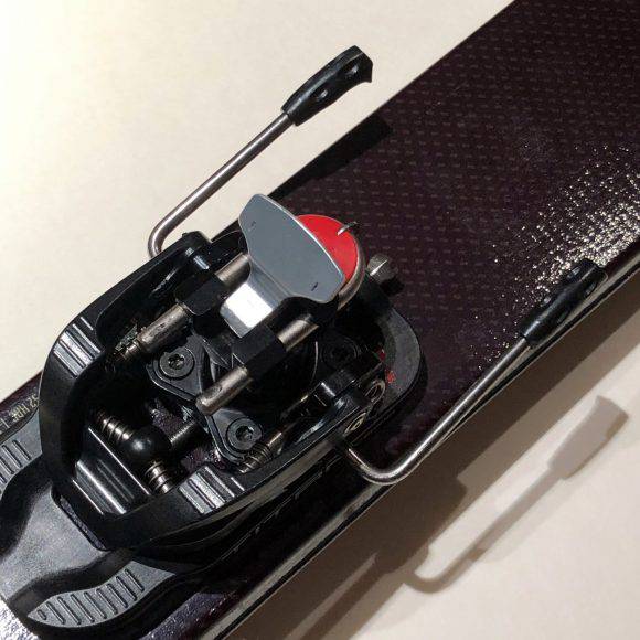 Ski Trab talloniera Titan Vario in modalità "ski" con skistopper bloccato