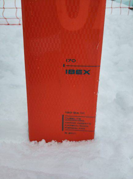 Caratteristiche dello sci stampate