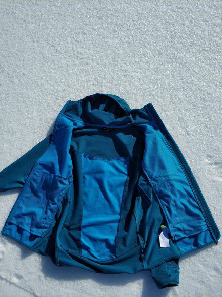 Interno della Vaude Men's Larice Jacket III