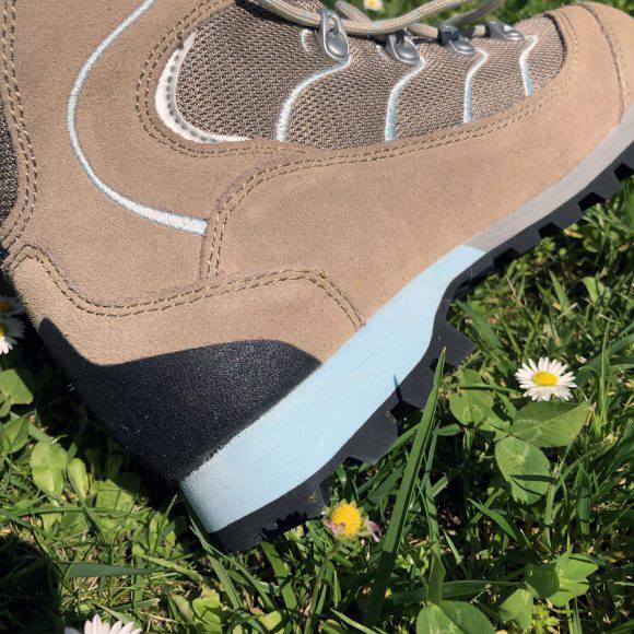 Trezeta Glitter WP, il tallone rinforzato antishock