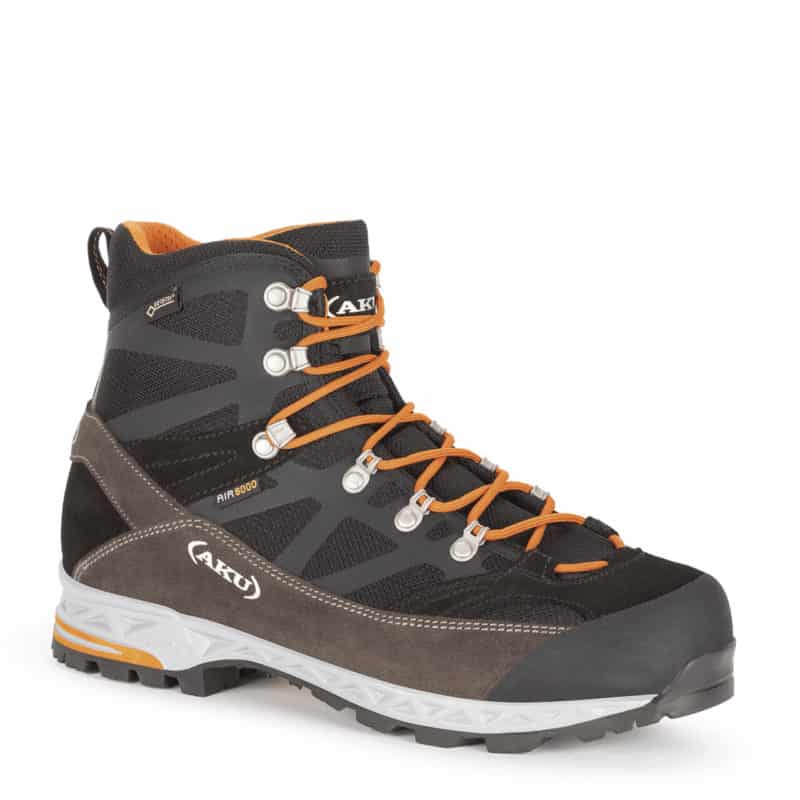 AKU Trekker Pro GTX in versione nero/arancio
