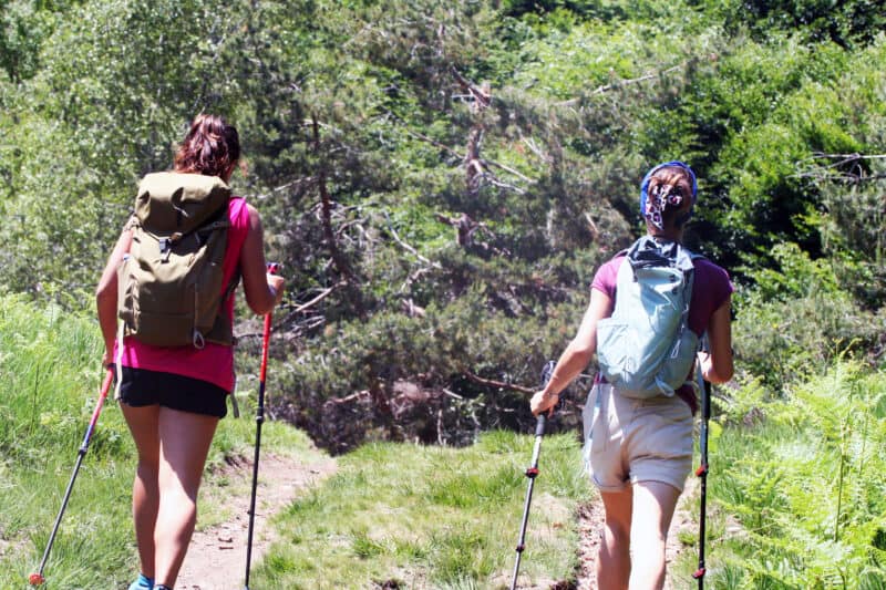 A sinistra, zaino Thule Alltrail X 25 litri