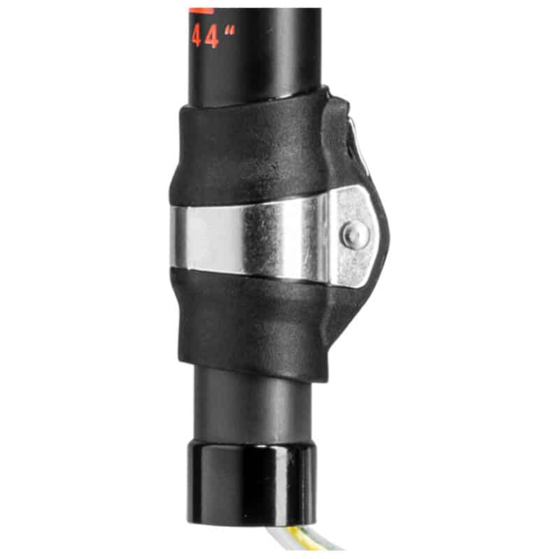 Leki Makalu FX Carbon, il sistema di chiusura a clip Speed Lock 2