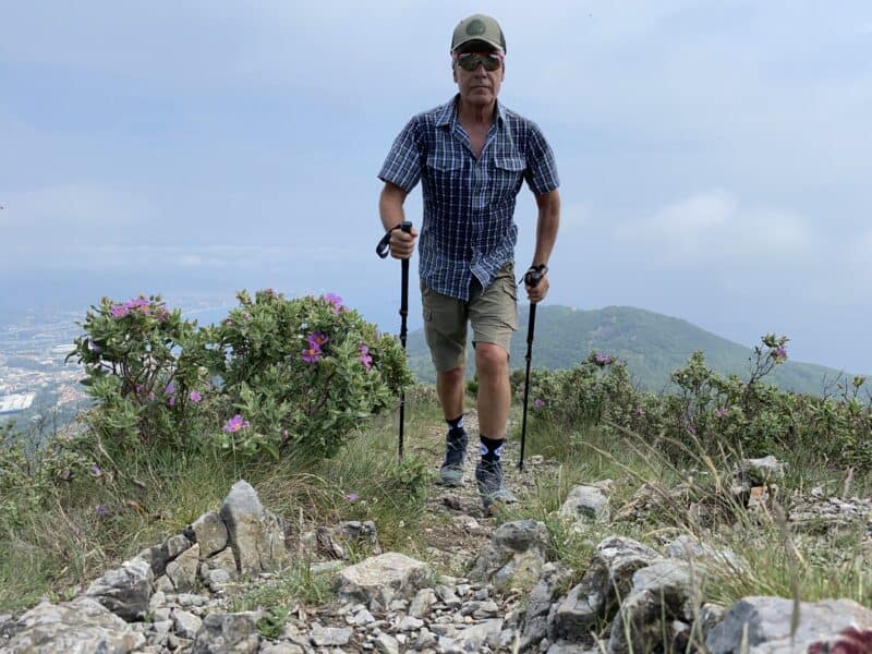 Abisko Shorts, pantaloni da trekking per uomo con camicia coordinata