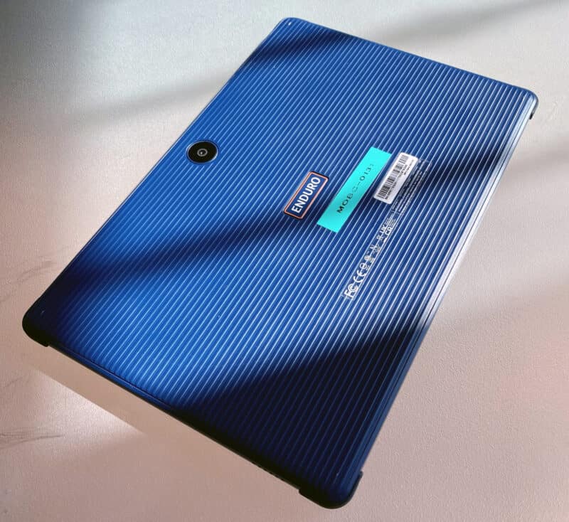 Acer Enduro Urban T1 Tablet Semi-rugged, vista posteriore