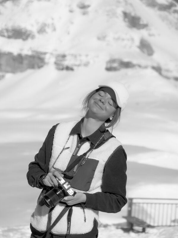 Con la fida Fujifilm al collo.