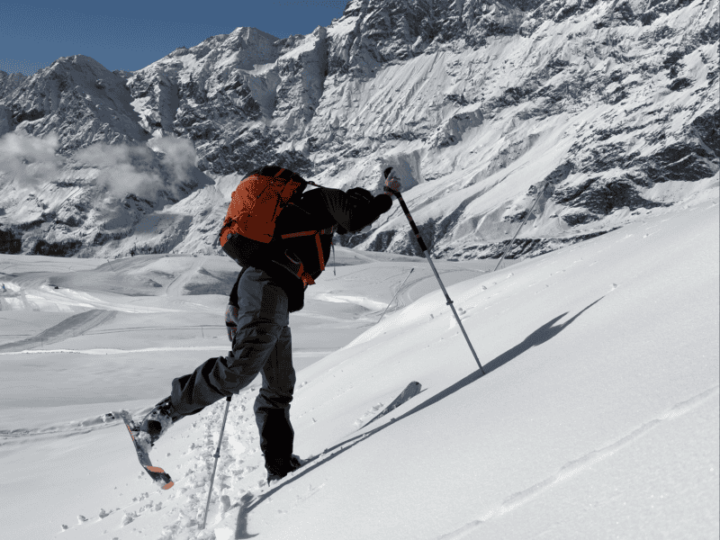 Inversione scialpinistica per Matthieu.