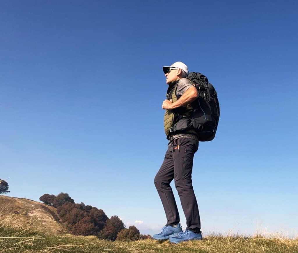 Leggero e dotato di molteplici funzioni, ideale per l'outdoor.